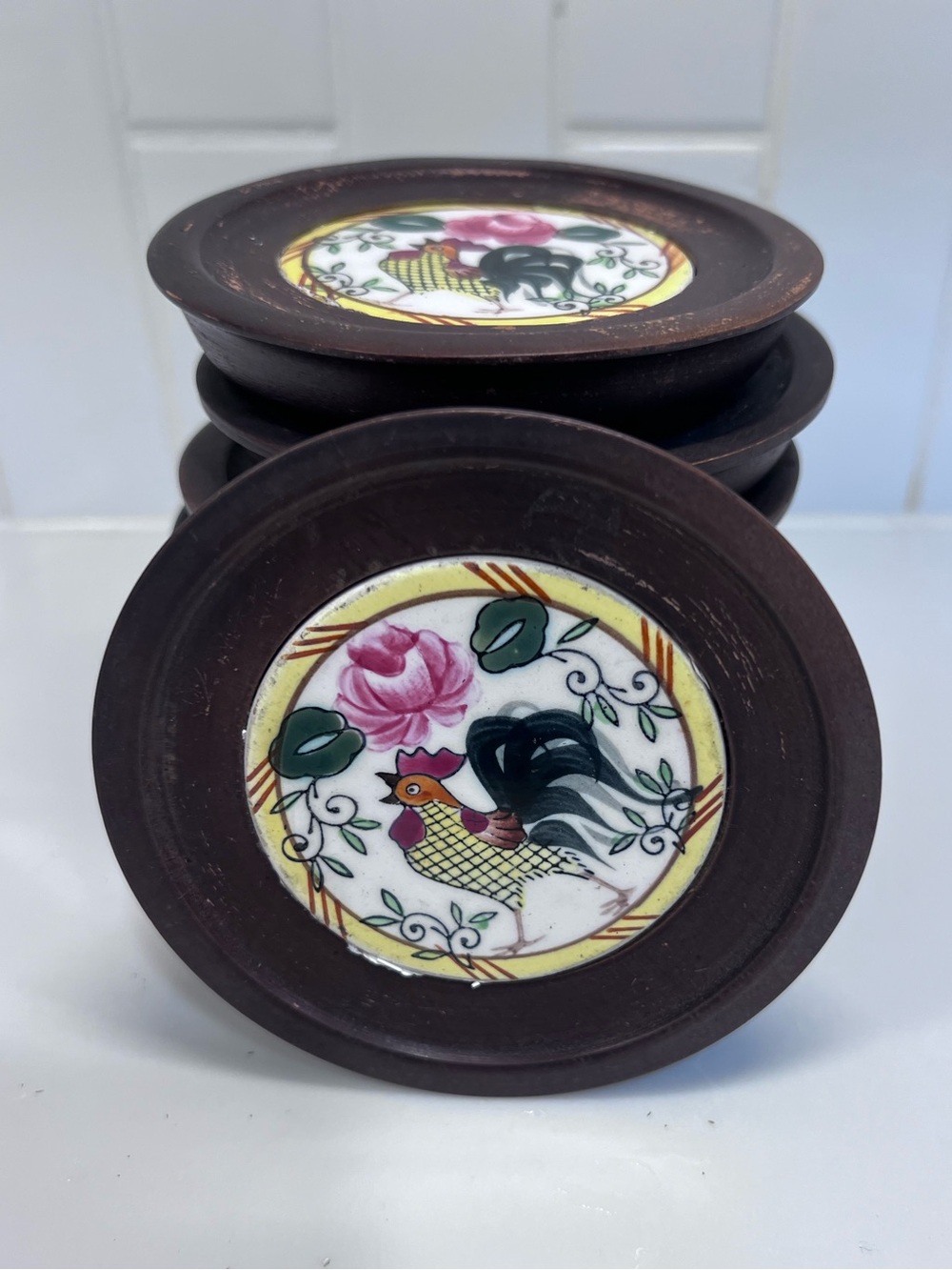 Vintage Early Provincial Ucagco Rooster And Rooster Coaster Wood And Porcelain